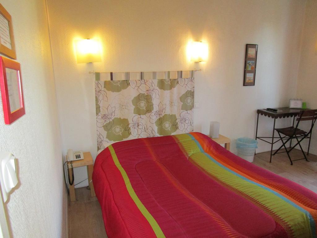 Hotel Des Poetes Avec Parking Sur Reservation Безье Номер фото